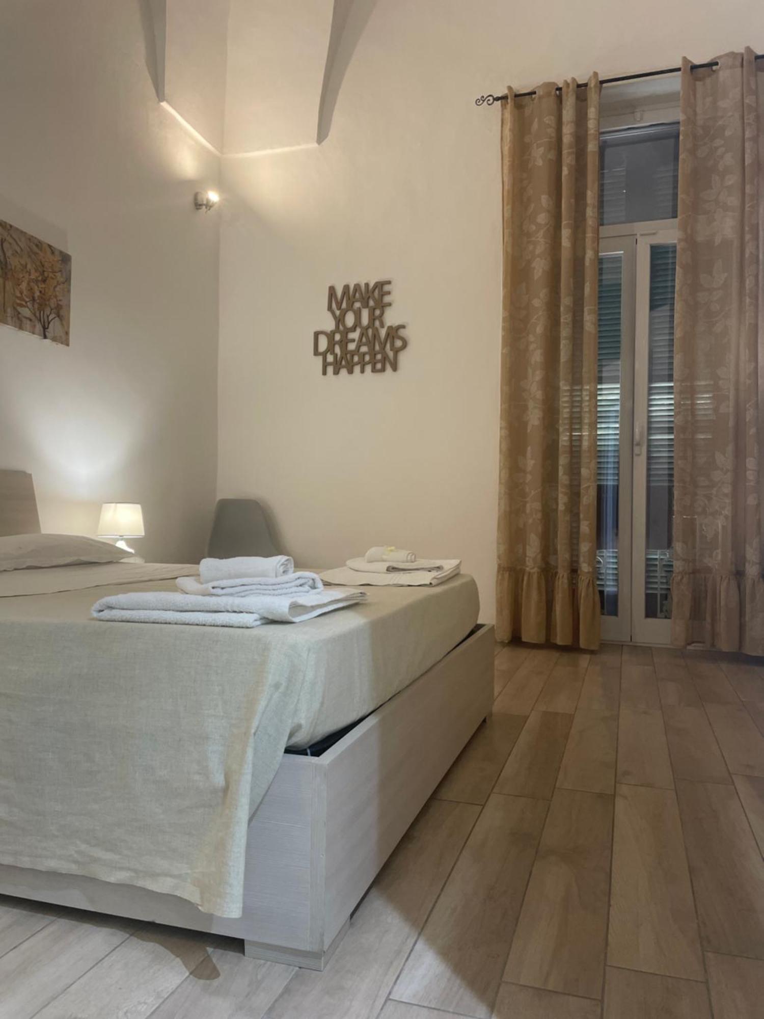 O' Sole Mio Rudiae Rooms Lecce Extérieur photo